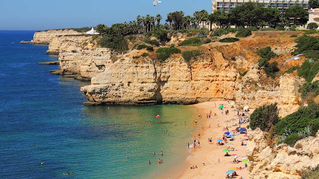 Praia da Cova Redonda, Alporchinhos