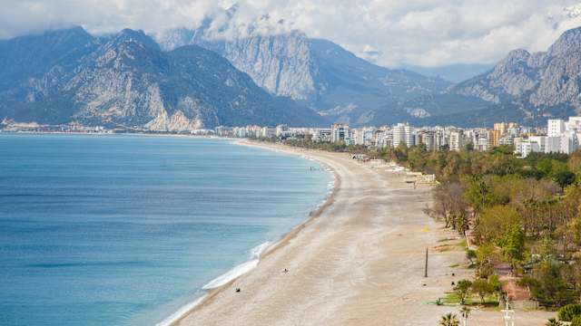 Konyaalti beach in Antalya, Türkei