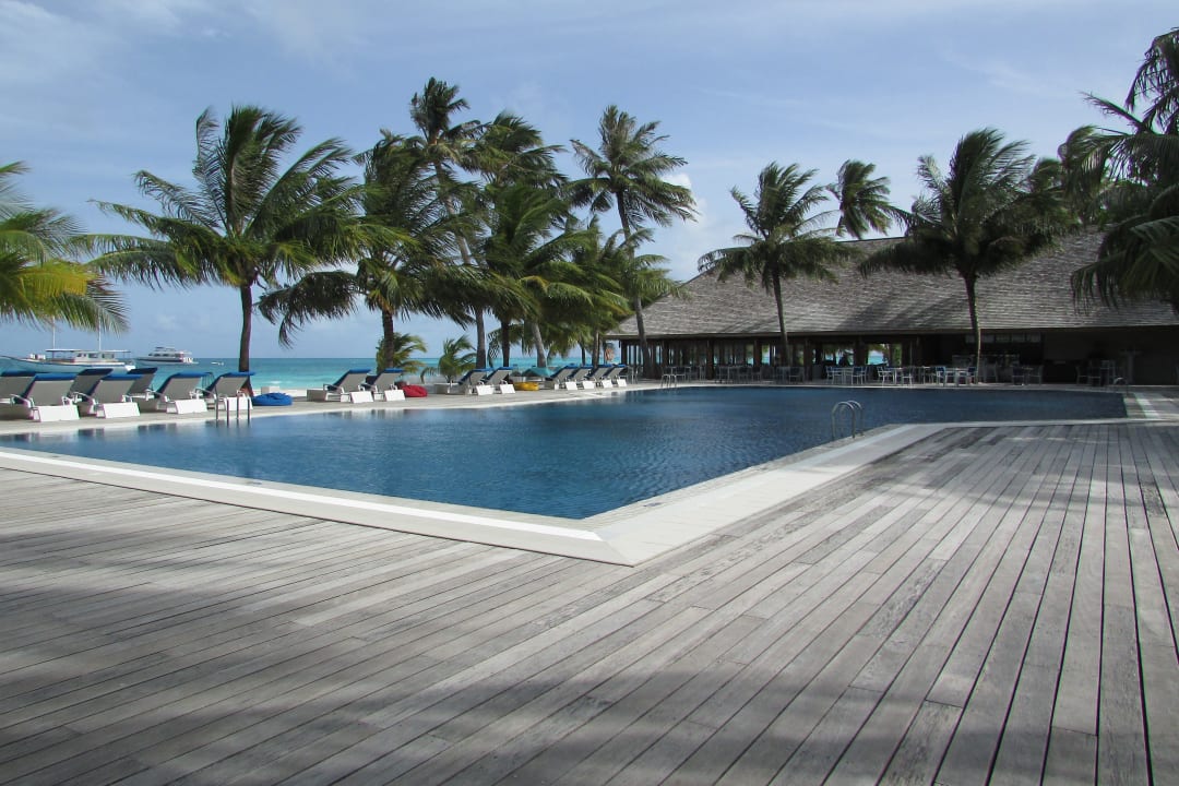 Pool Meeru Island Resort Spa Dhifushi Holidaycheck Kaafu Atoll