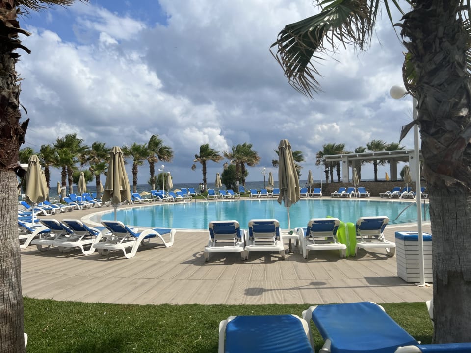 Pool Lyttos Beach Hotel Aposelemis HolidayCheck Kreta