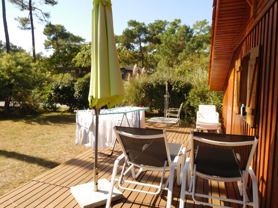 Terrasse vom Ferienhaus FKK Zentrum Euronat Grayan et l Hôpital