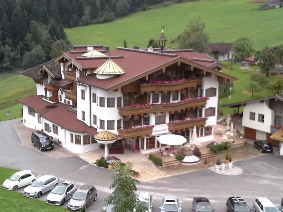 Frontansicht Hotel Dornauhof Finkenberg Holidaycheck Tirol