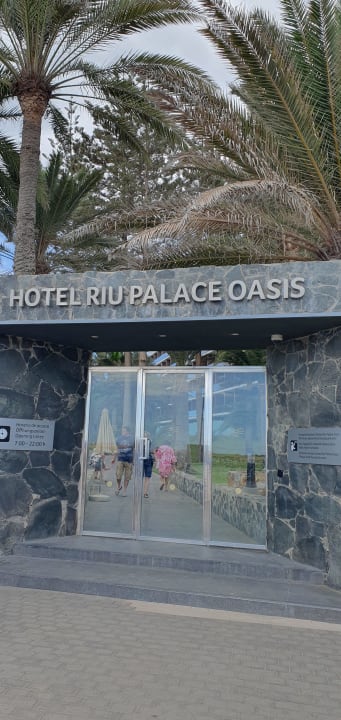 Zugang Vom Strand Zum Hot Hotel Riu Palace Oasis Meloneras