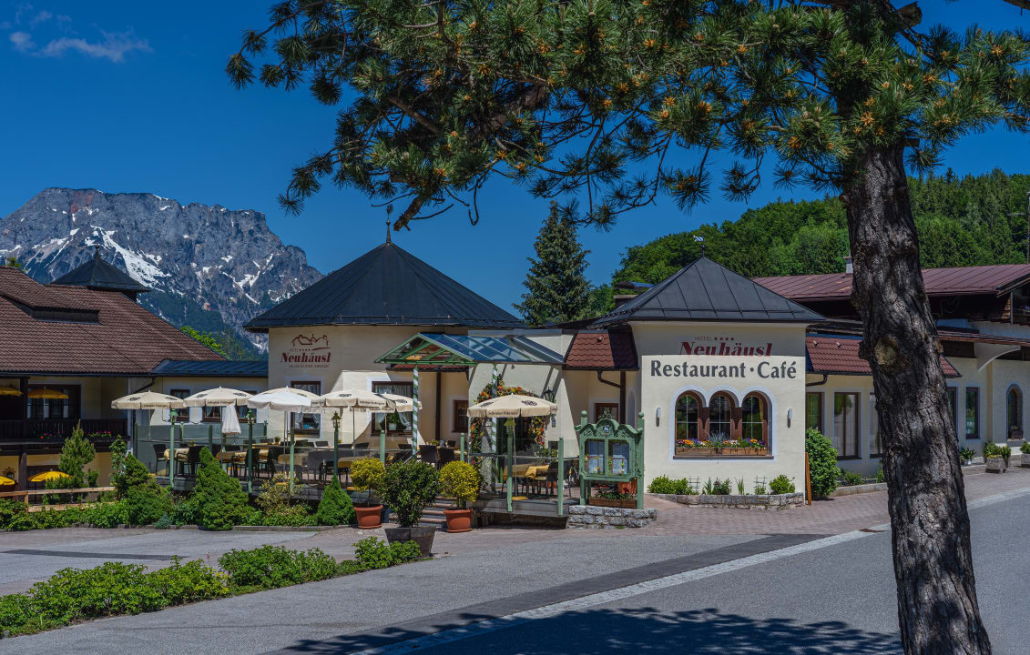 Außenansicht Hotel Neuhäusl Berchtesgaden HolidayCheck Bayern