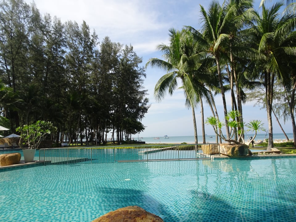 Pool Dusit Thani Krabi Beach Resort Klong Muang Beach