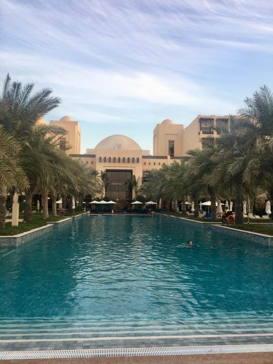 Pool Hilton Ras Al Khaimah Beach Resort Ras Al Khaimah