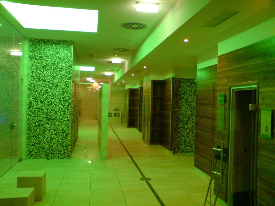 Hoteleigener Wellnessbere Therme Laa Hotel Silent Spa Laa An