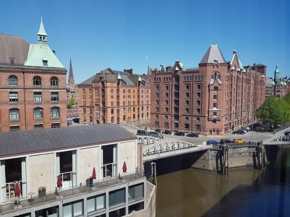 Blick Aus Dem Hotelzimmer AMERON Hamburg Hotel Speicherstadt Hamburg