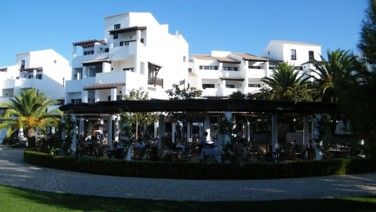 Pine Cliffs Hotel A Luxury Collection Resort Olhos De Gua Alle