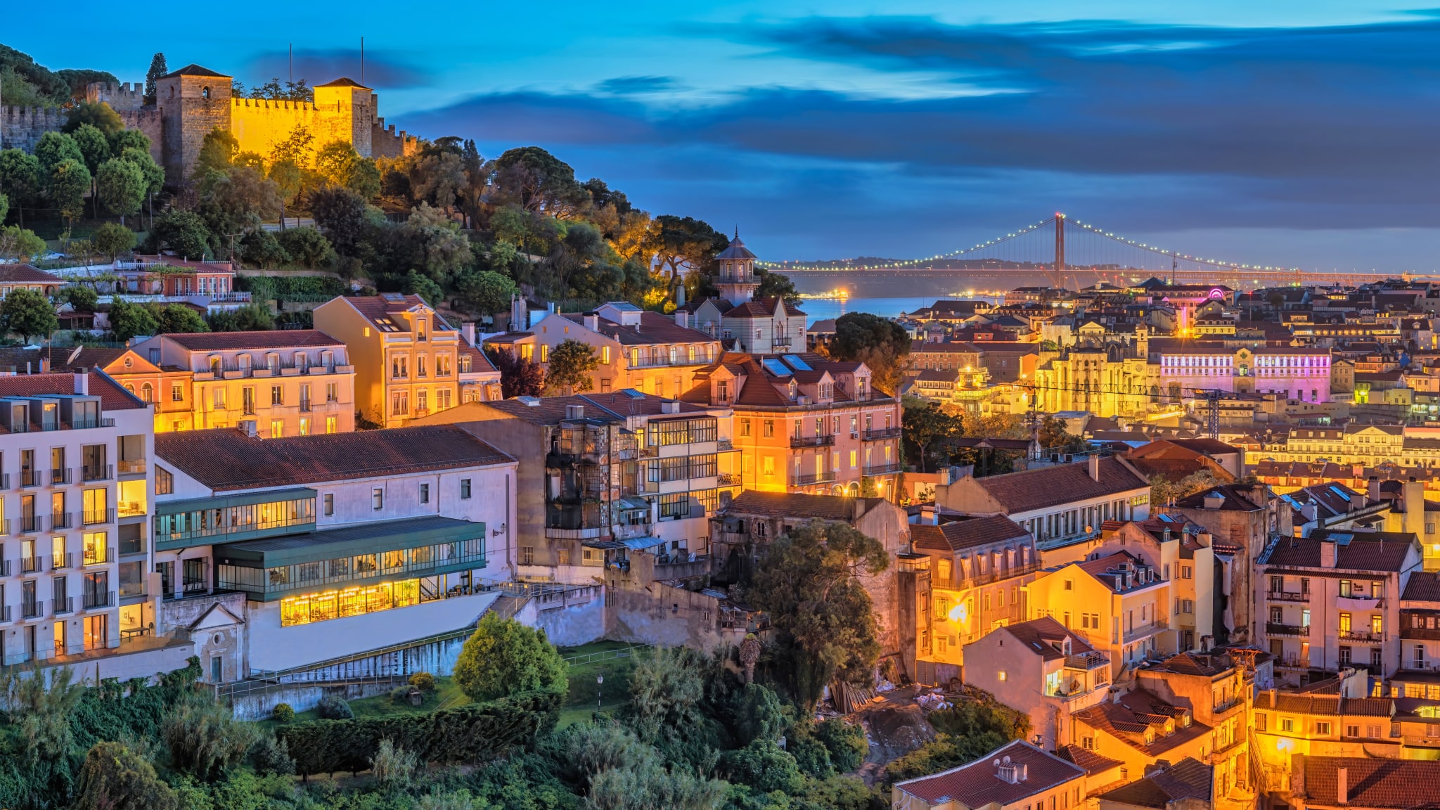 Baixa, Lissabon, Portugal © stock.adobe.com -  Noppasinw