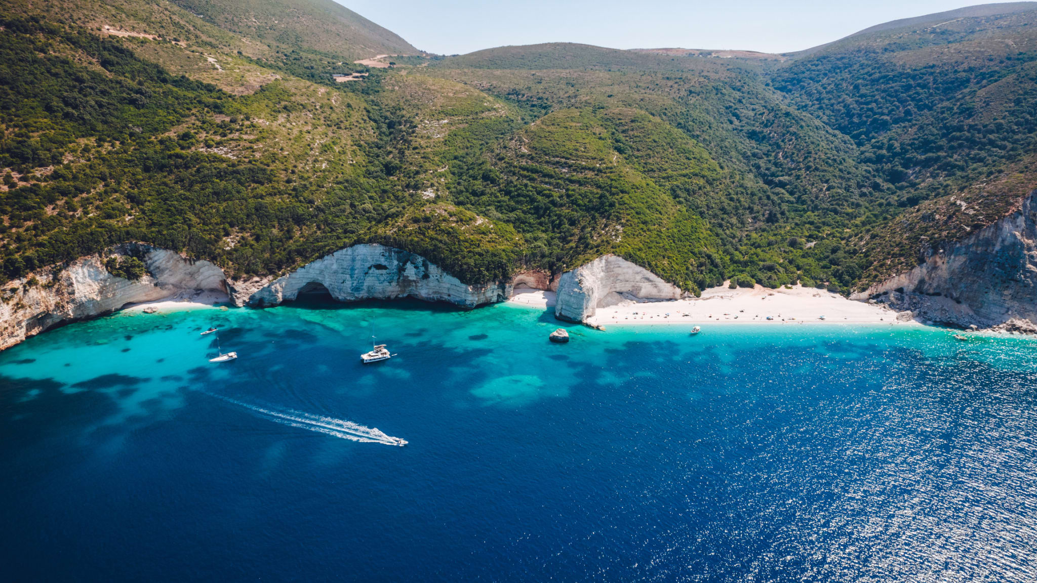 Blick auf den Fteri Beach auf der Insel Kefalonia, Griechenland