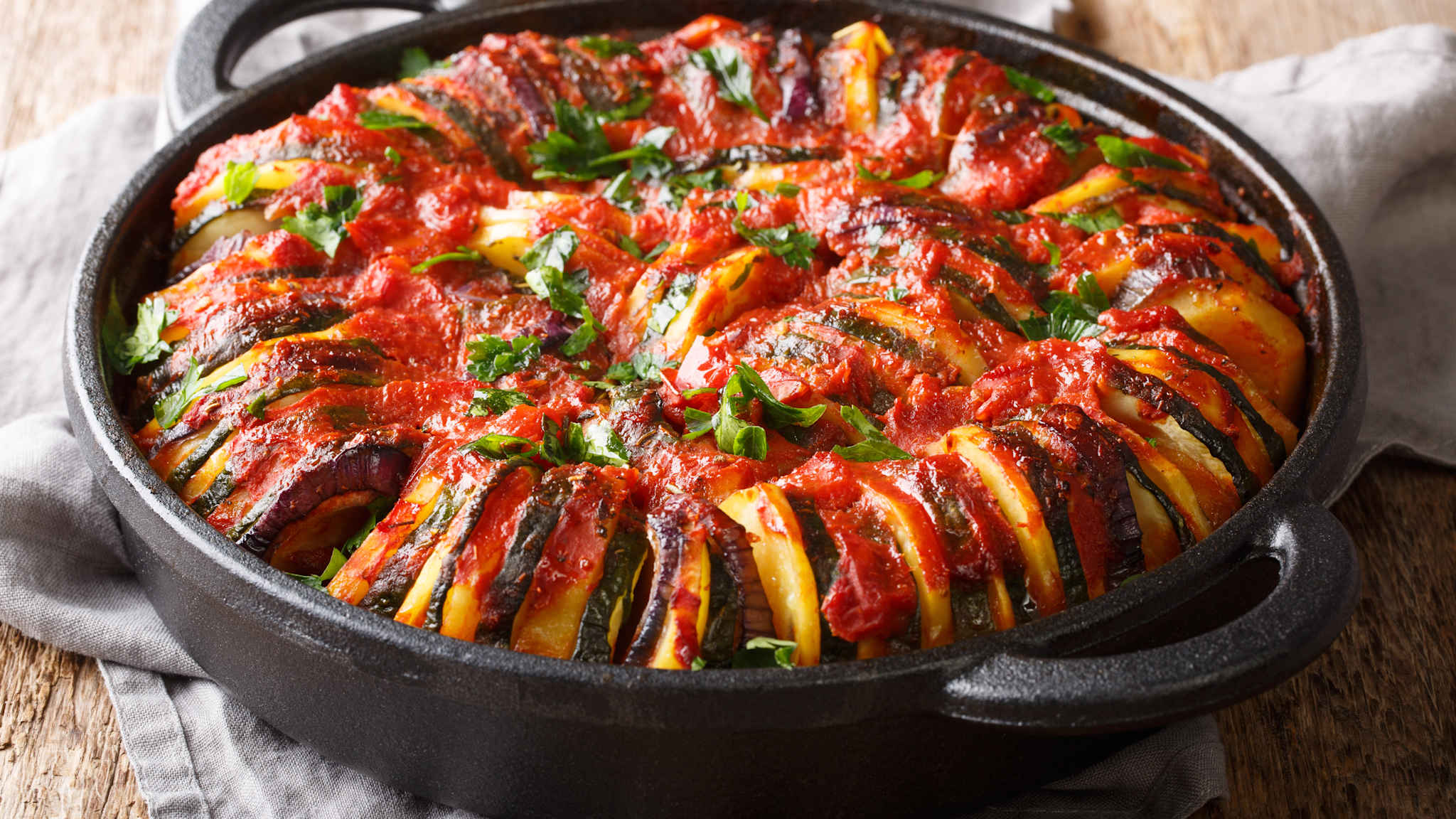 Pfanne mit Gemüseauflauf