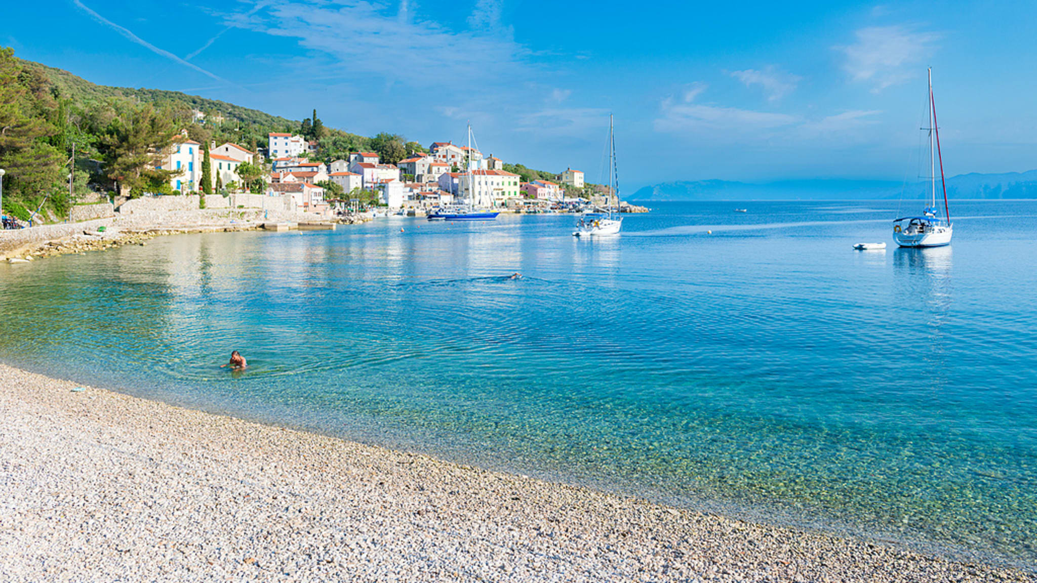 Der Strand von Zdovica, Valun, Insel Cres, Kvarner Bucht, Kroatien ©Franco Cogoli/HUBER IMAGES