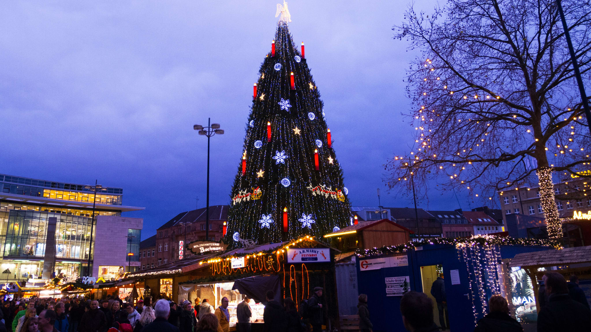 Dortmunder Weihnachtsstadt, Nordrhein-Westfalen ©iStock.com/justhavealook
