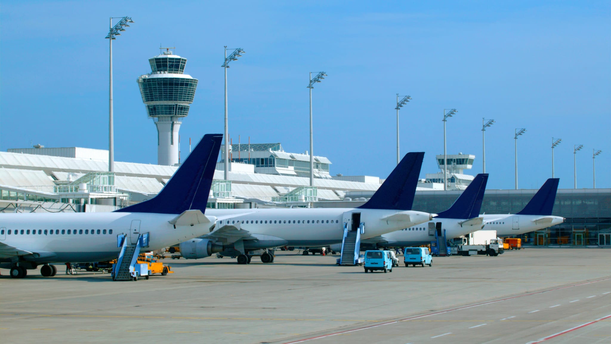 Blick auf den Flughafen München © stock.adobe.com - magicworld