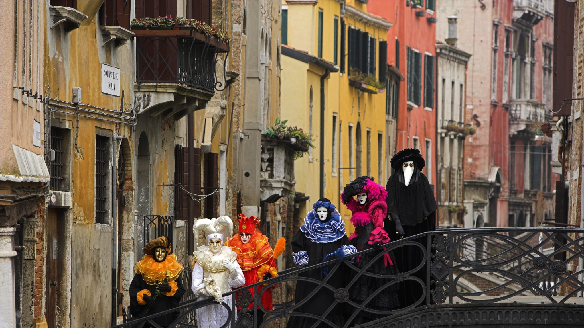 Karneval in Venedig ©RelaxFoto.de/E+ via Getty Images