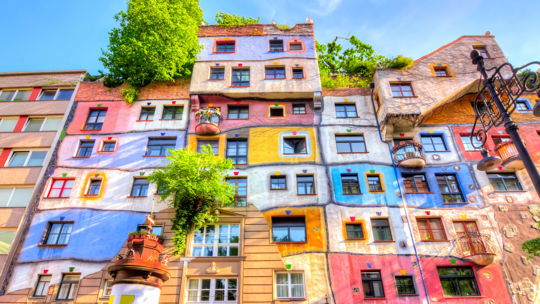 Hundertwasserhaus in Wien, Österreich ©Vladislav Zolotov/iStock / Getty Images Plus via Getty Images
