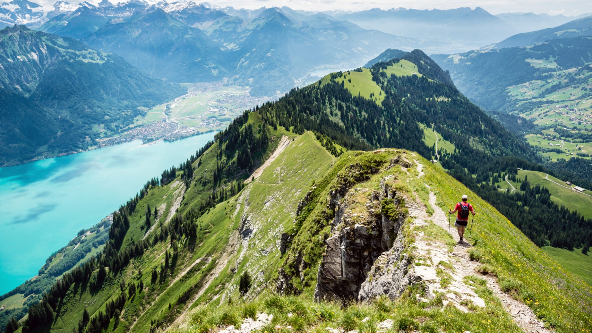 Interlaken in der Schweiz ©Markus Thoenen/iStock / Getty Images Plus via Getty Images