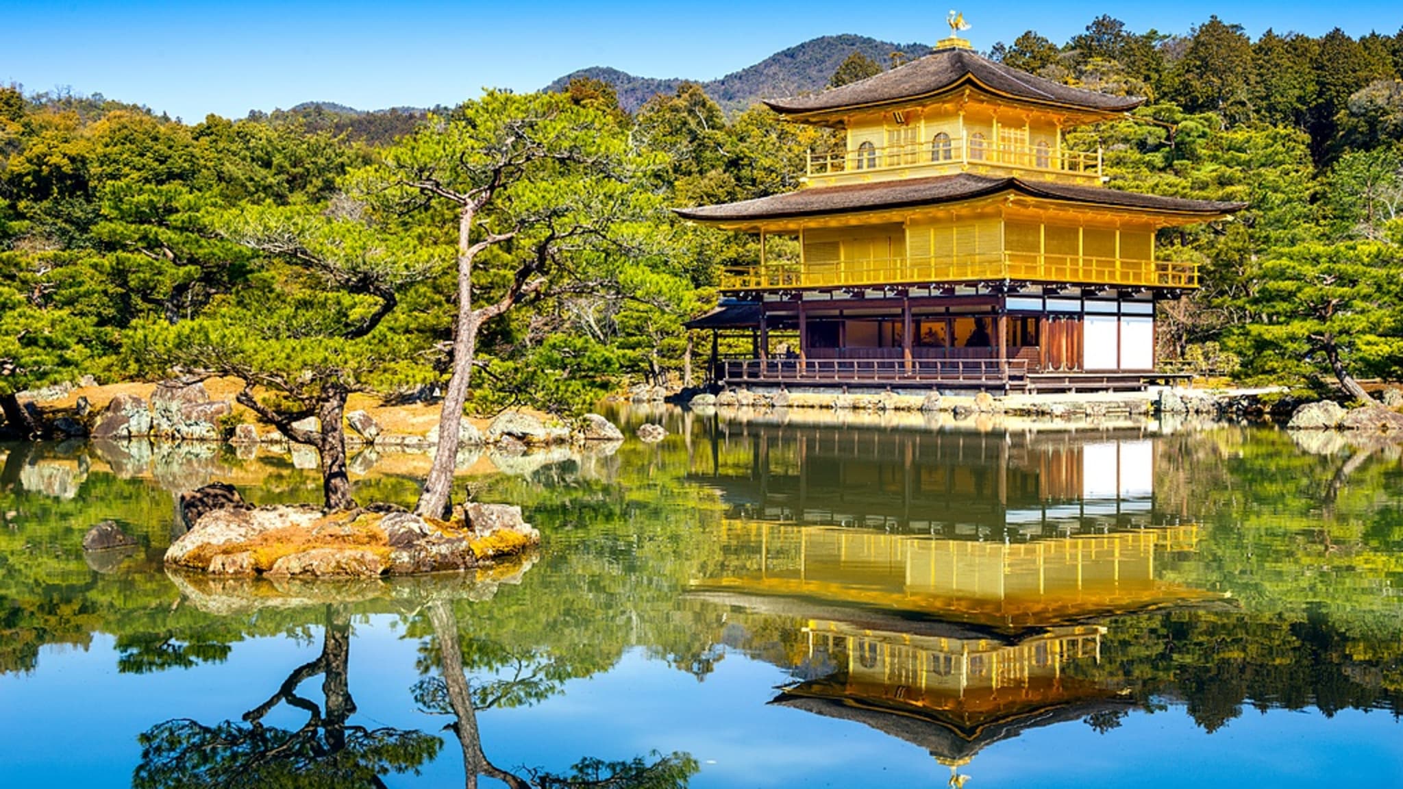 Kinkaku-ji Tempel, Kyoto, Japan ©Susanne Kremer/HUBER IMAGES