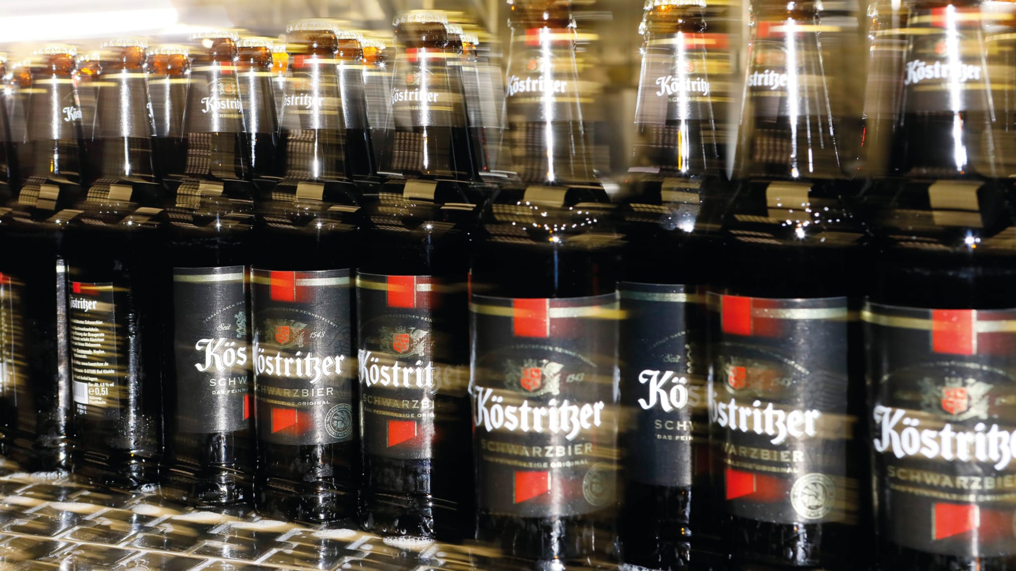 Brauerei Köstritzer, Flaschenabfüllung © Köstritzer Schwarzbierbrauerei GmbH - Hardy Welsch
