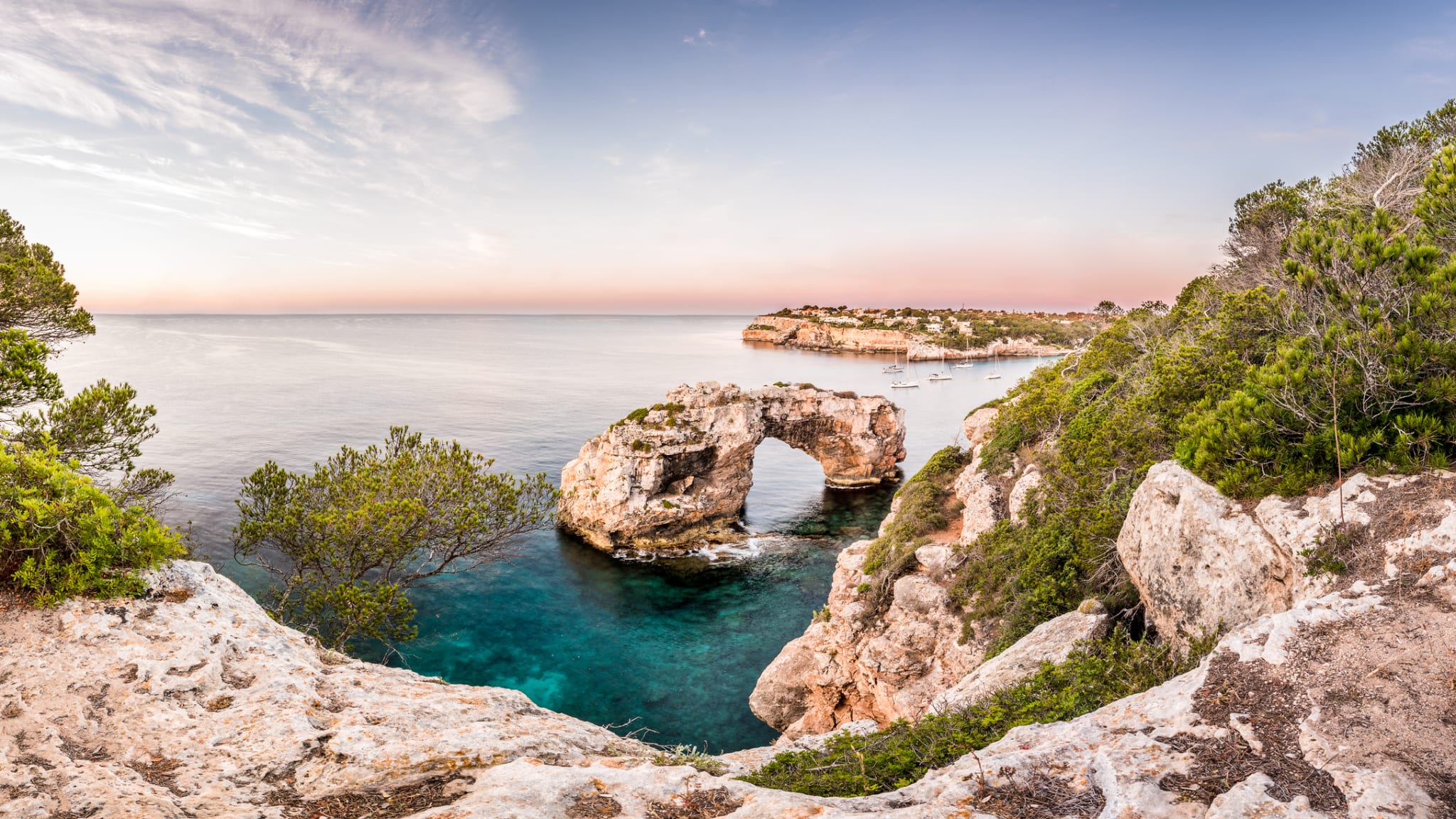 Küste in Es Pontas, Mallorca © iStock.com/pepmiba