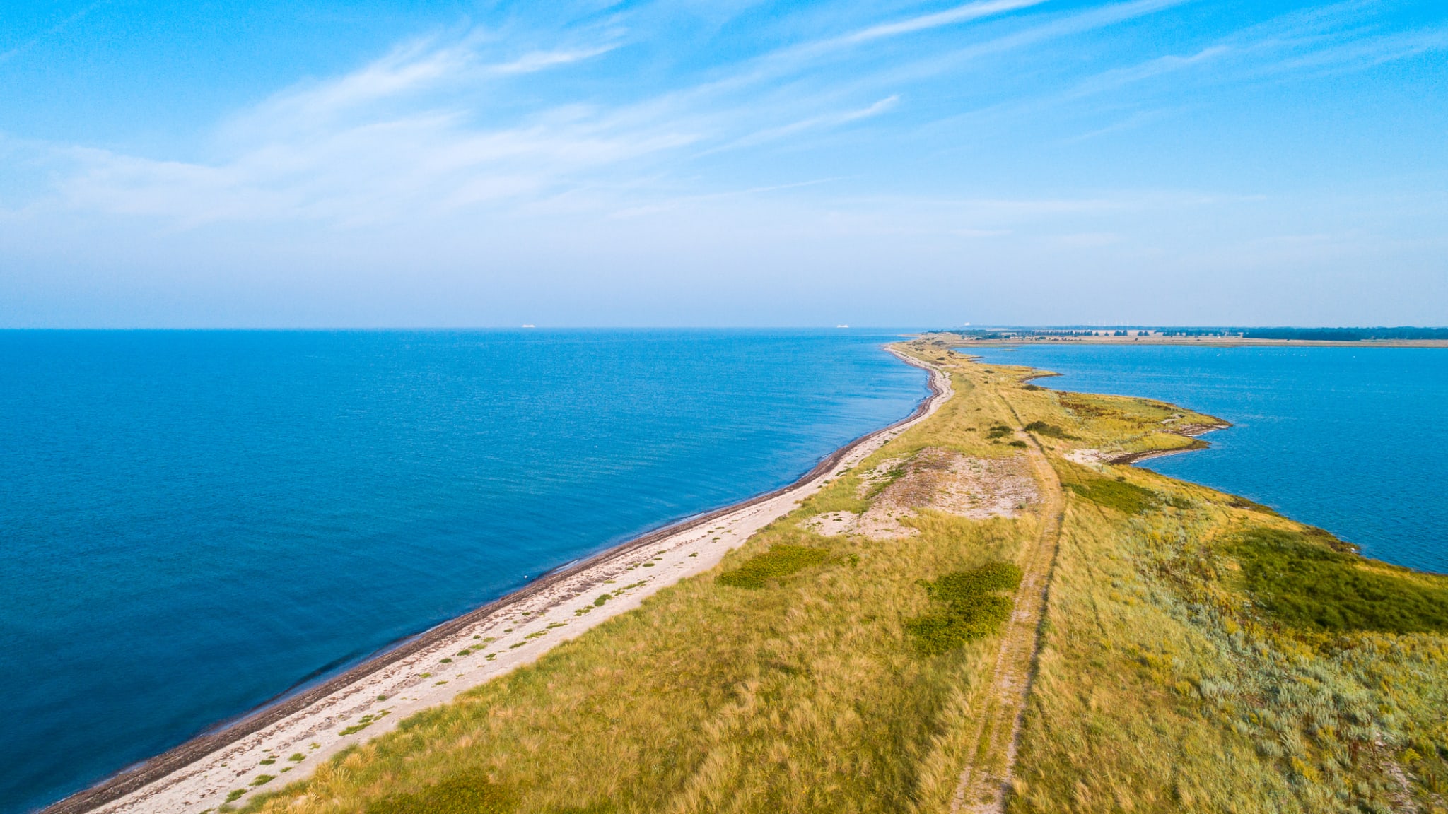 Luftaufnahme Strand auf der Halbinsel Hyllekrog © iStock.com/rpeters86
