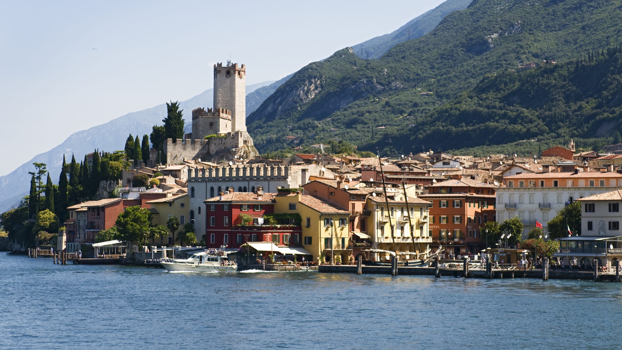 Malcesine, Gardasee © pic4you/iStock / Getty Images Plus via Getty Images