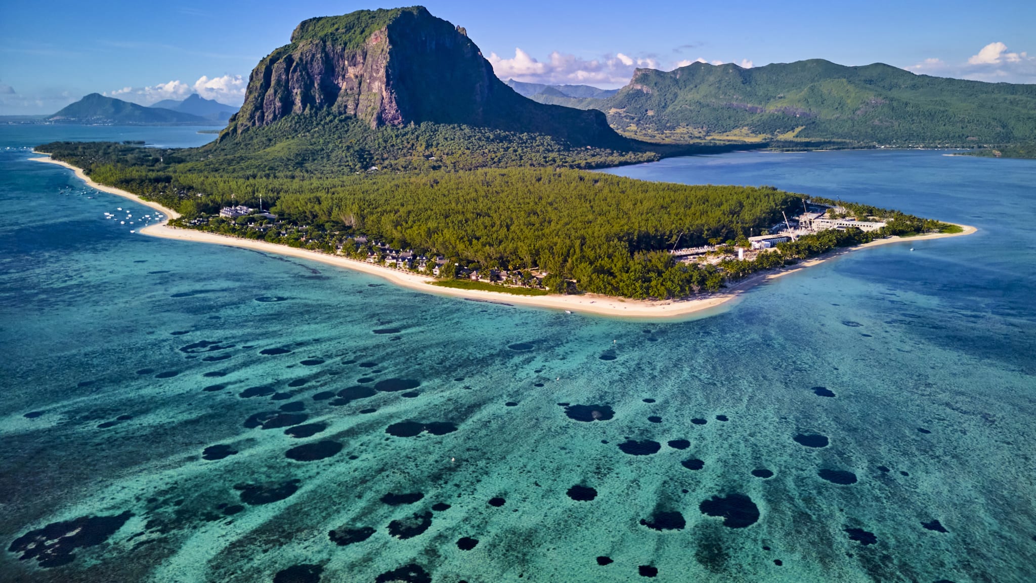 Morne Brabant, Mauritius © Tuul & Bruno Morandi/DigitalVision via Getty Images