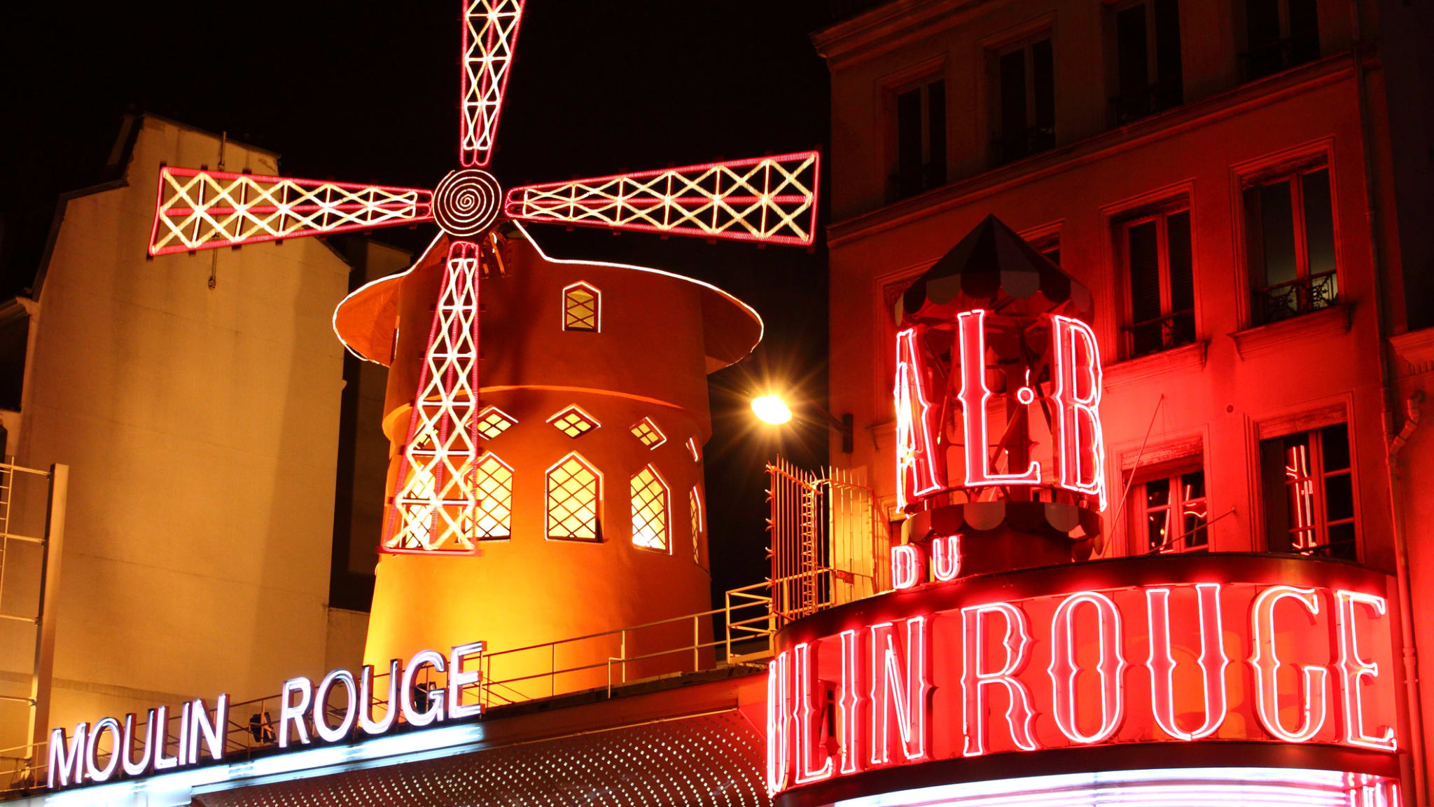 Moulin Rouge, Paris © bukki88/iStock Editorial / Getty Images Plus via Getty Images