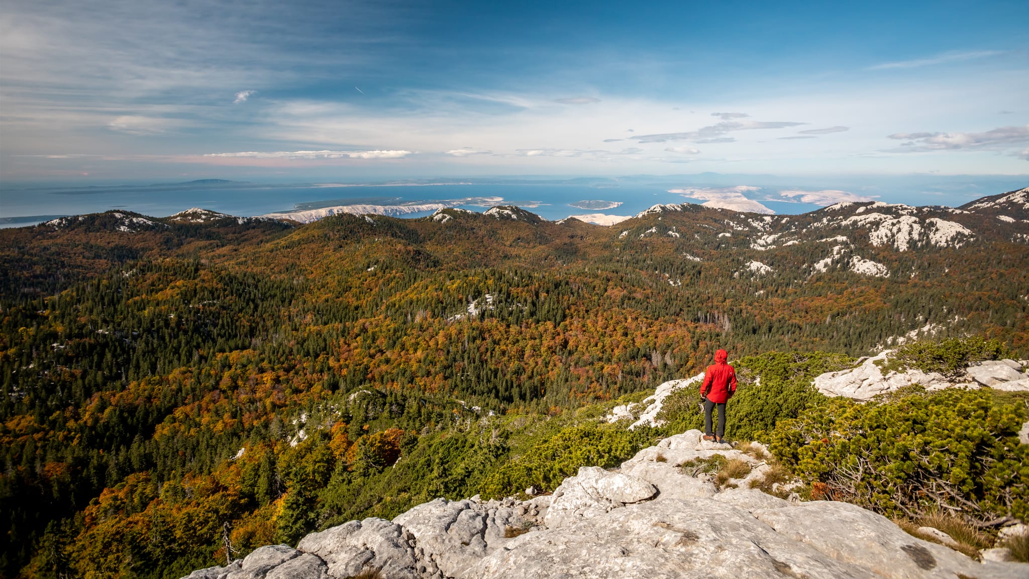 Blick aufs Meer aus den Bergen des Nördlichen Velebit © Julien Duval