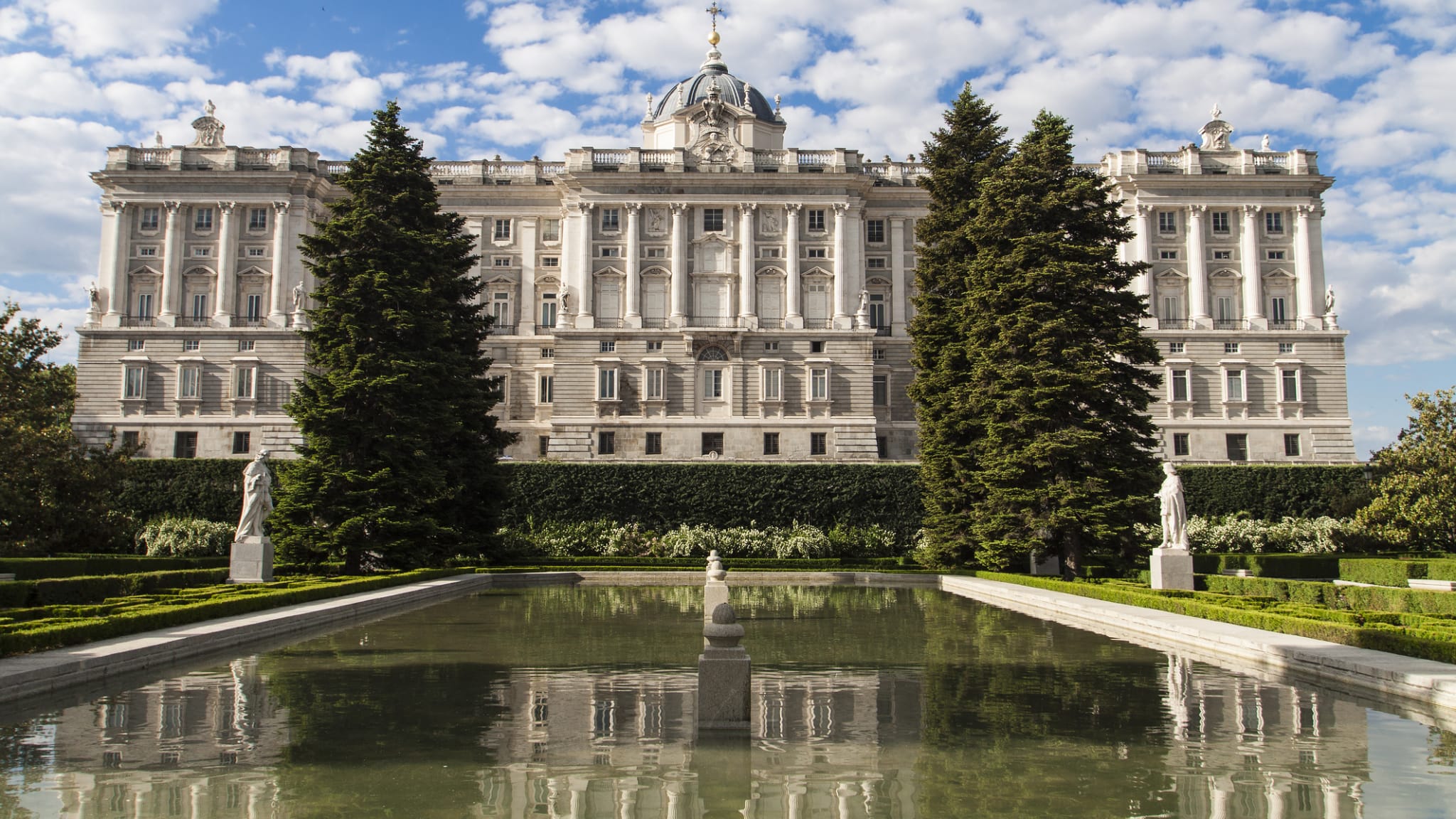 Palacio Real, Madrid, Spanien © somor/iStock / Getty Images Plus via Getty Images