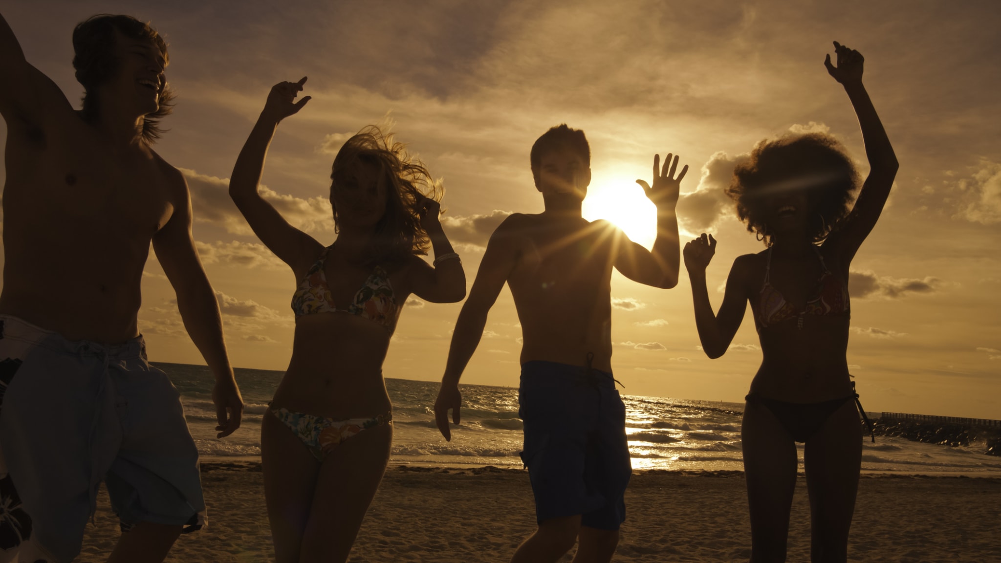 Party am Flic en Flac Beach, Mauritius © Johnnyhetfield/E+ via Getty Images