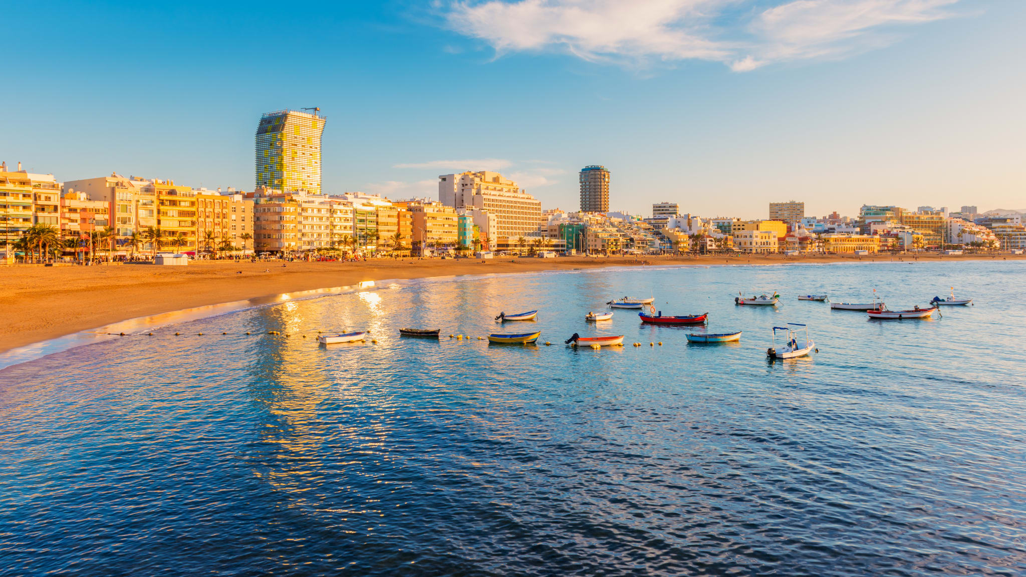 Der Playa de las Canteras auf Gran Canaria, Spanien ©stock.adobe.com - captiva