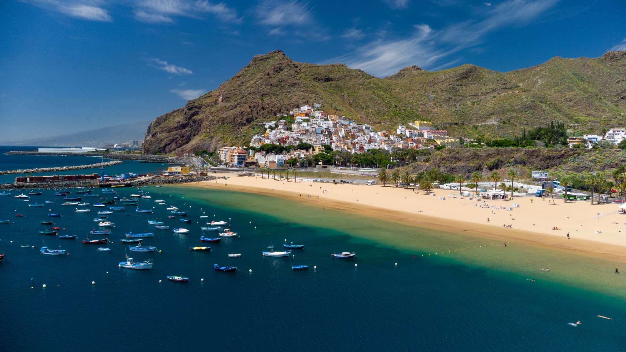 Playa de las Teresitas auf Teneriffa, Spanien © Turismo de Islas Canarias
