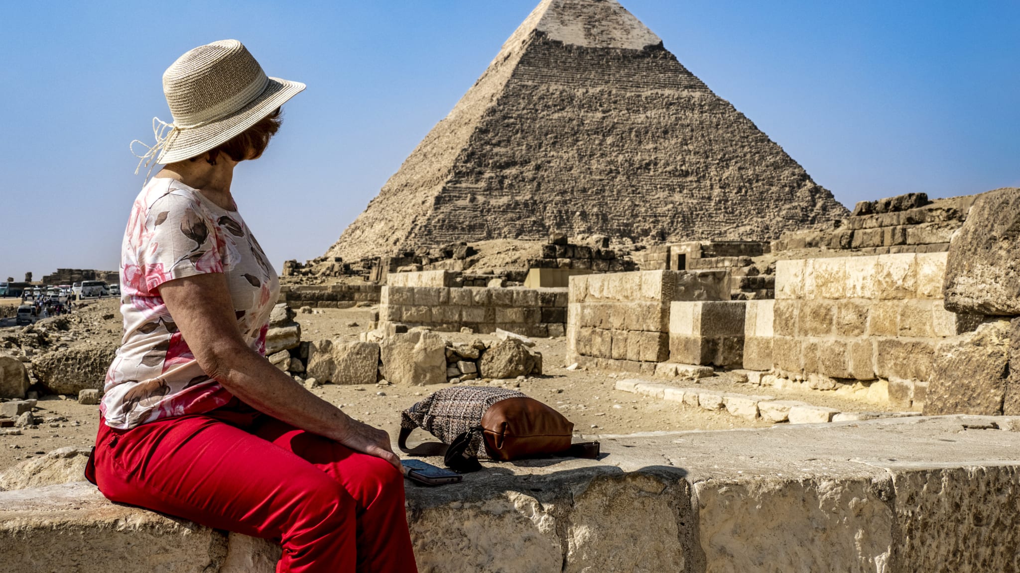 Pyramiden von Gizeh, Ägypten © Jose A. Bernat Bacete/Moment via Getty Images