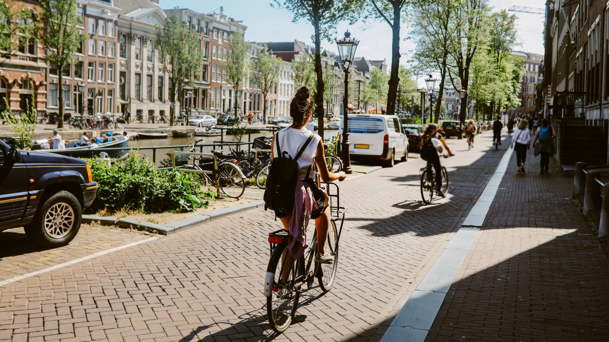Radfahren in Amsterdam ©lechatnoir/E+ via Getty Images