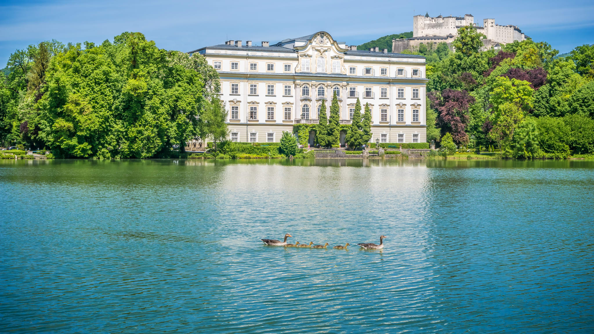 Schloss Leopoldskron, Salzburg, Österreich ©bluejayphoto/iStock / Getty Images Plus via Getty Images