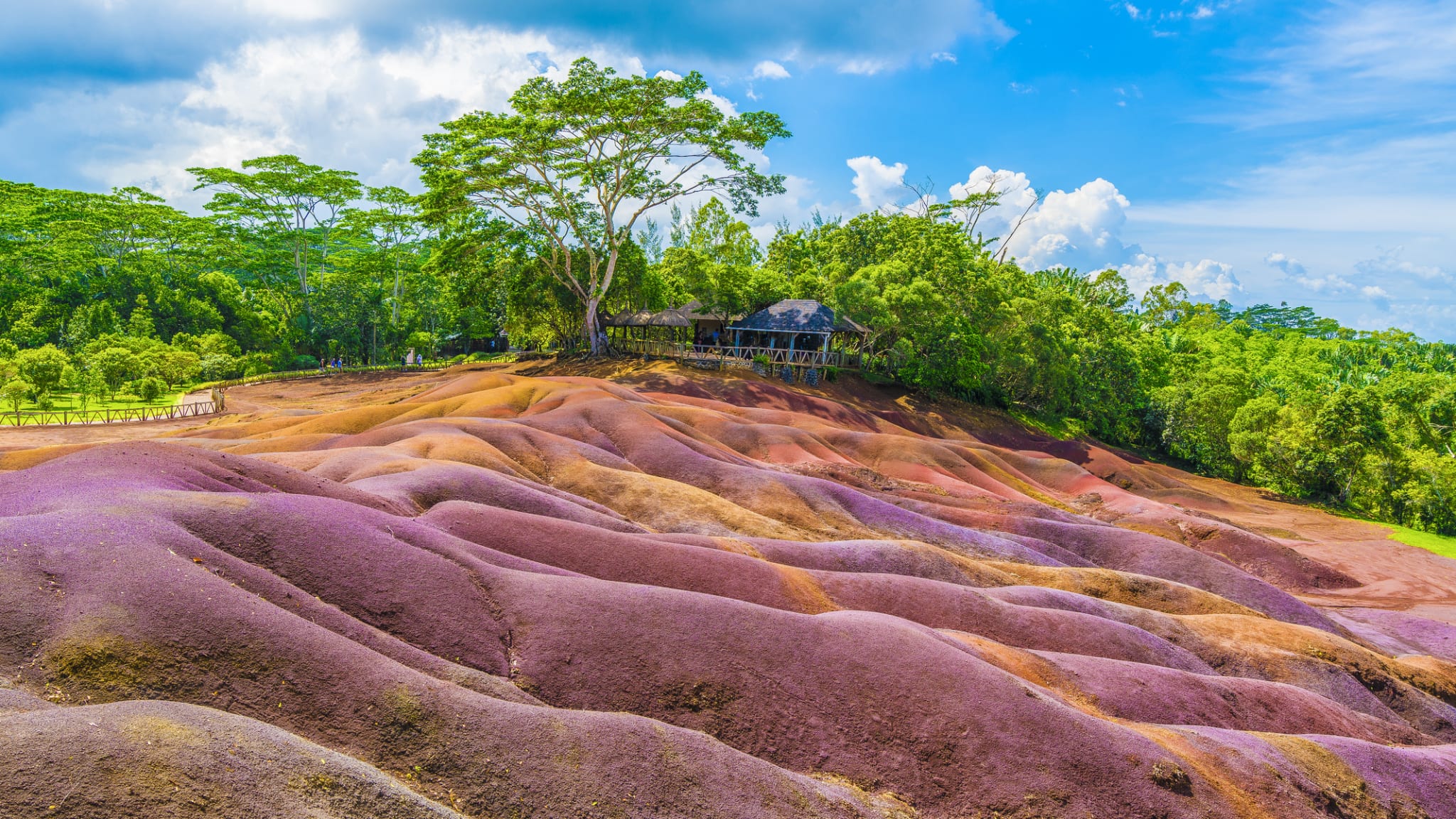 Siebenfarbige Erde, Mauritius © Balate Dorin/iStock / Getty Images Plus via Getty Images
