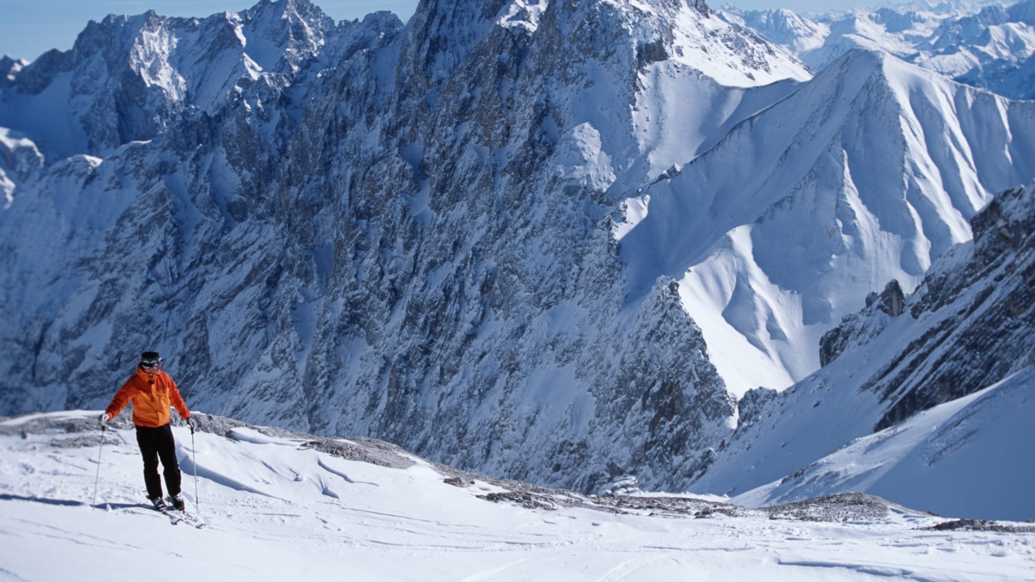 Zugspitze in Deutschland ©Ted Levine/The Image Bank via Getty Images