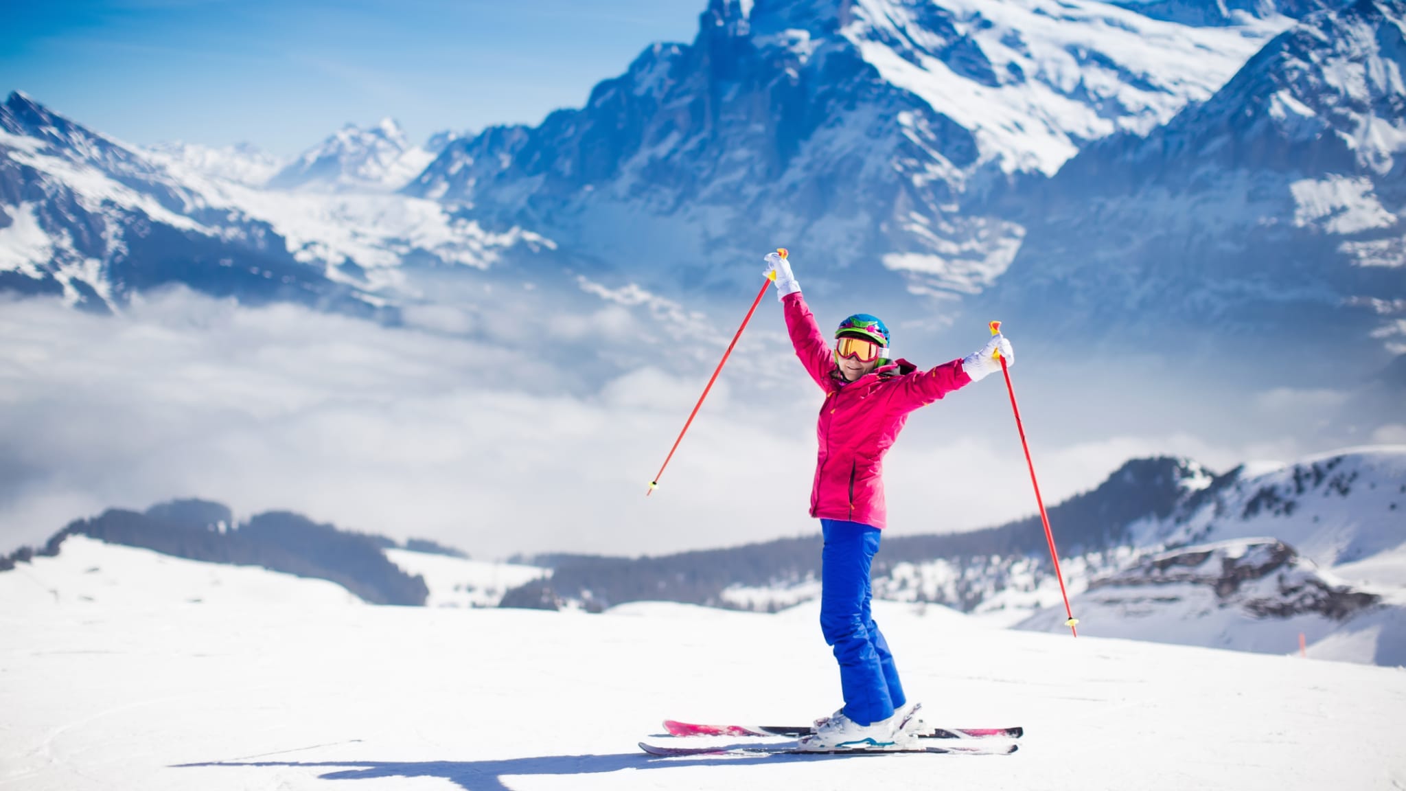 Skifahren in der Schweiz © FamVeld/iStock / Getty Images Plus via Getty Images