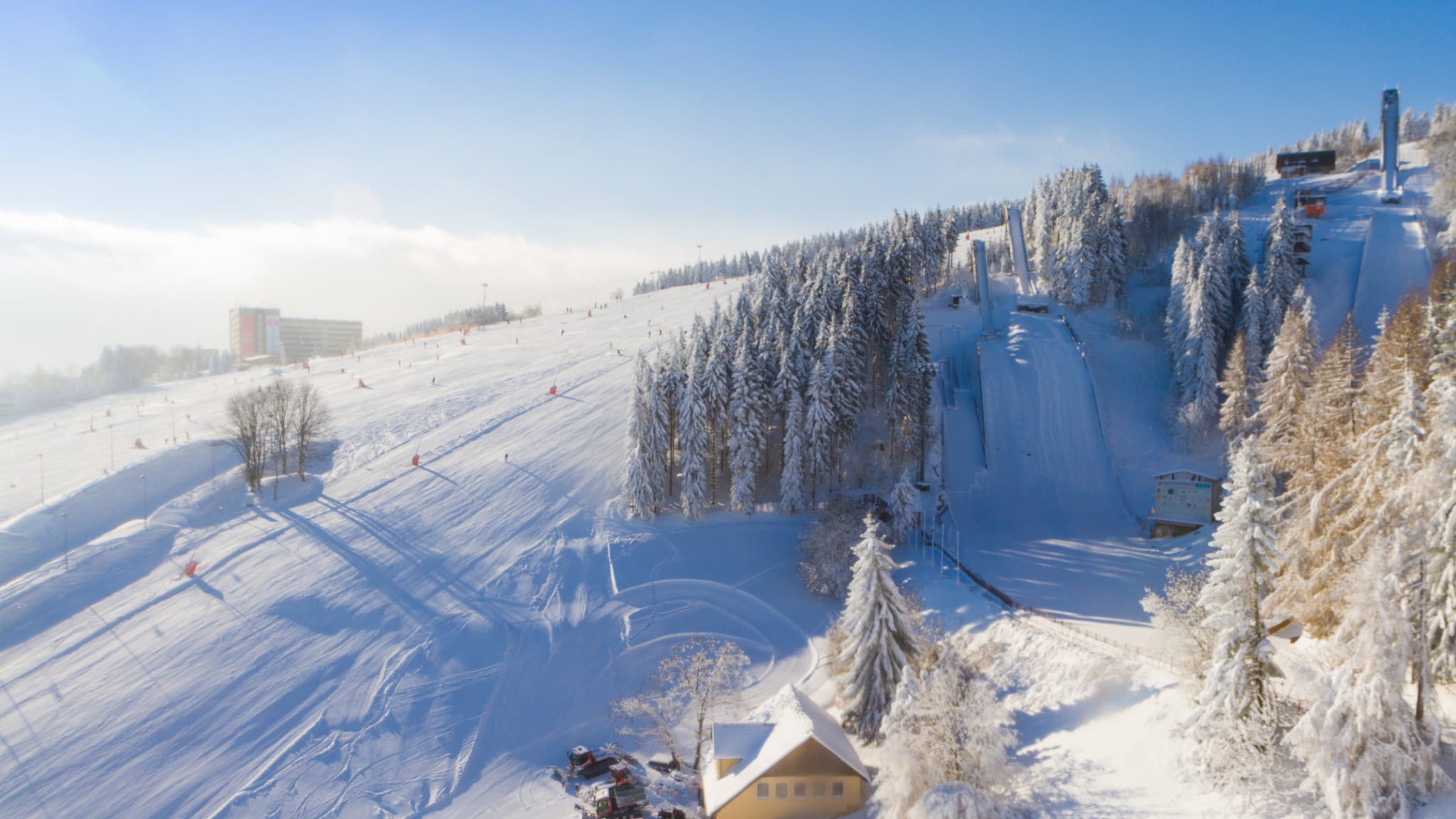 Skigebiet Oberwiesenthal, Deutschland © HAGENS WORLD PHOTOGRAPHY/Moments via Getty Images
