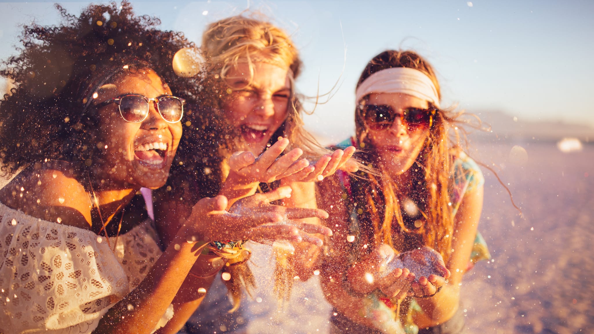 Spaß am Strand in Mexiko © wundervisuals/E+ via Getty Images
