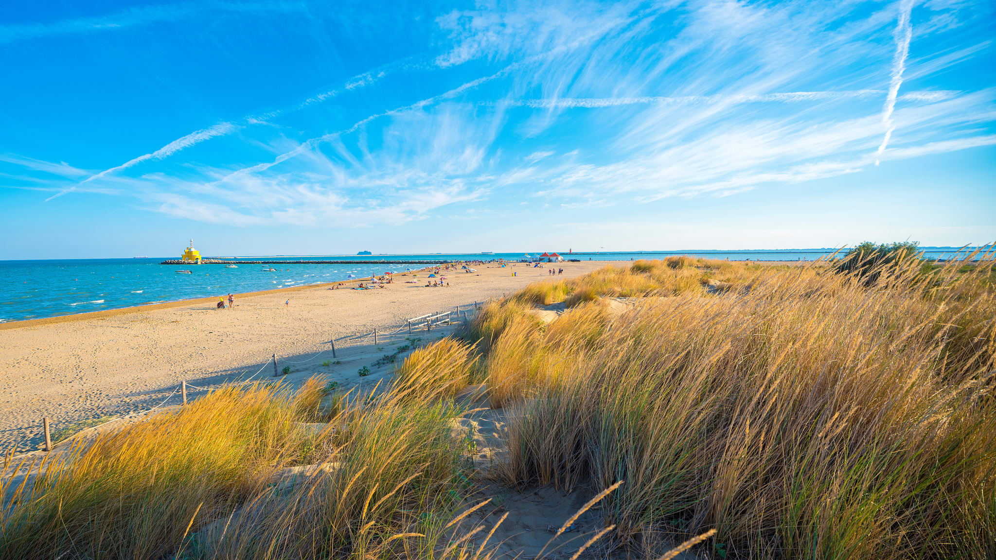Blick auf den Strand bei Punta Sabbioni, Cavallino-Treporti, Venedig, Italien ©Franco Cogoli/HUBER IMAGES