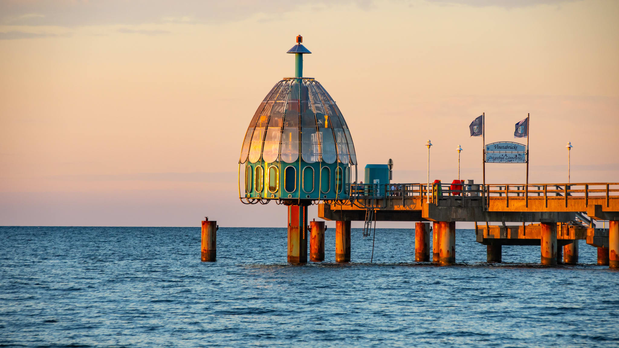 Die Tauchgondel von Zinnowitz © Nina - stock.adobe.com