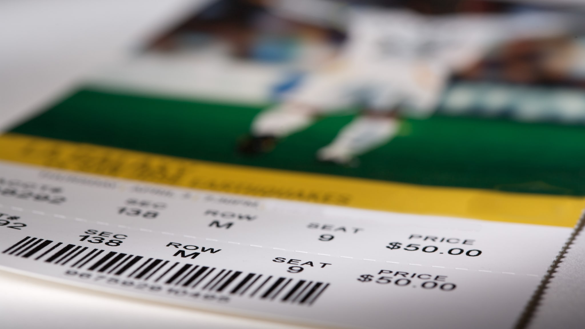 Ticket für Fußballspiel © hermosawave/iStock / Getty Images Plus via Getty Images