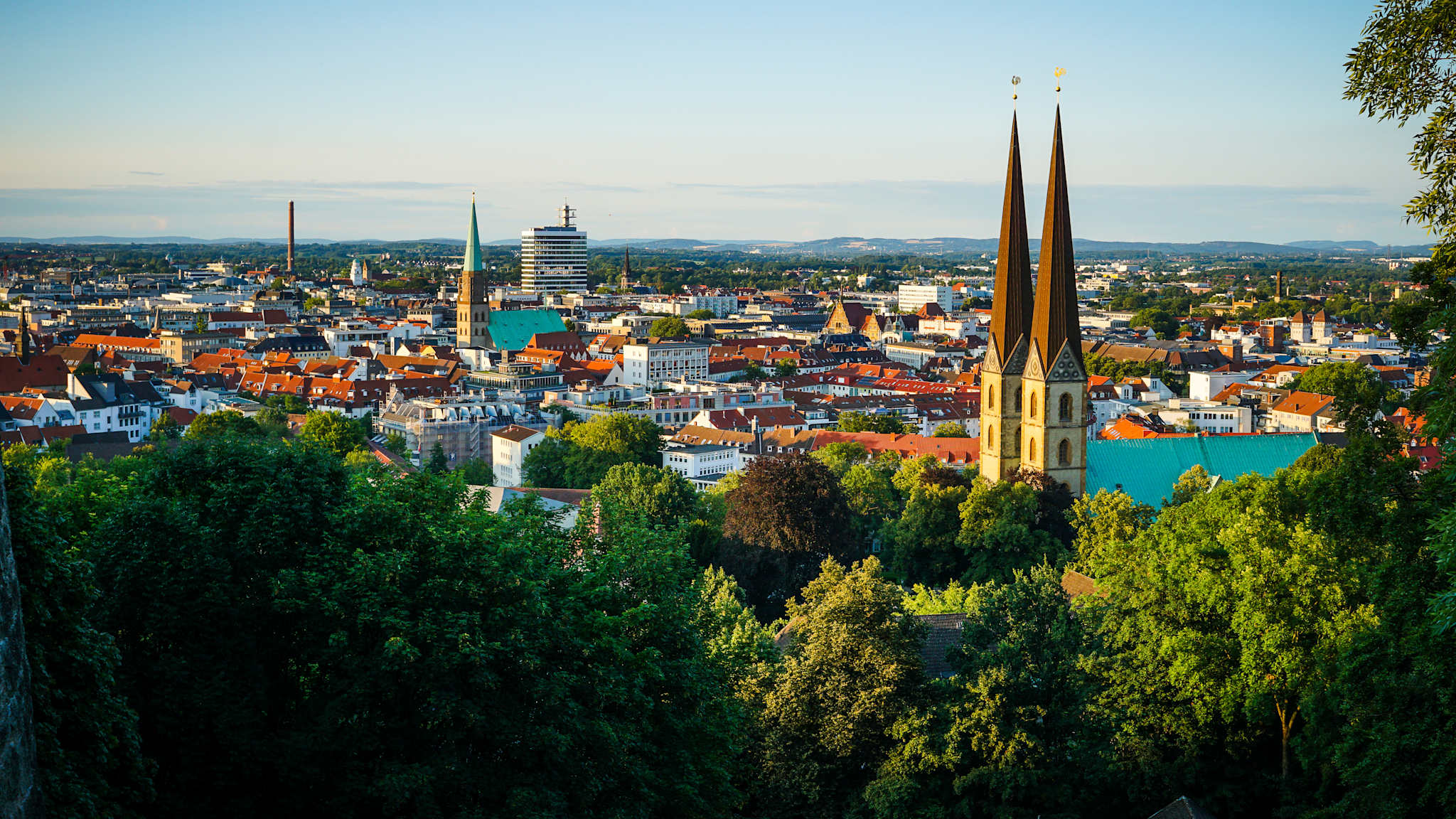 Blick über eine Stadt.
