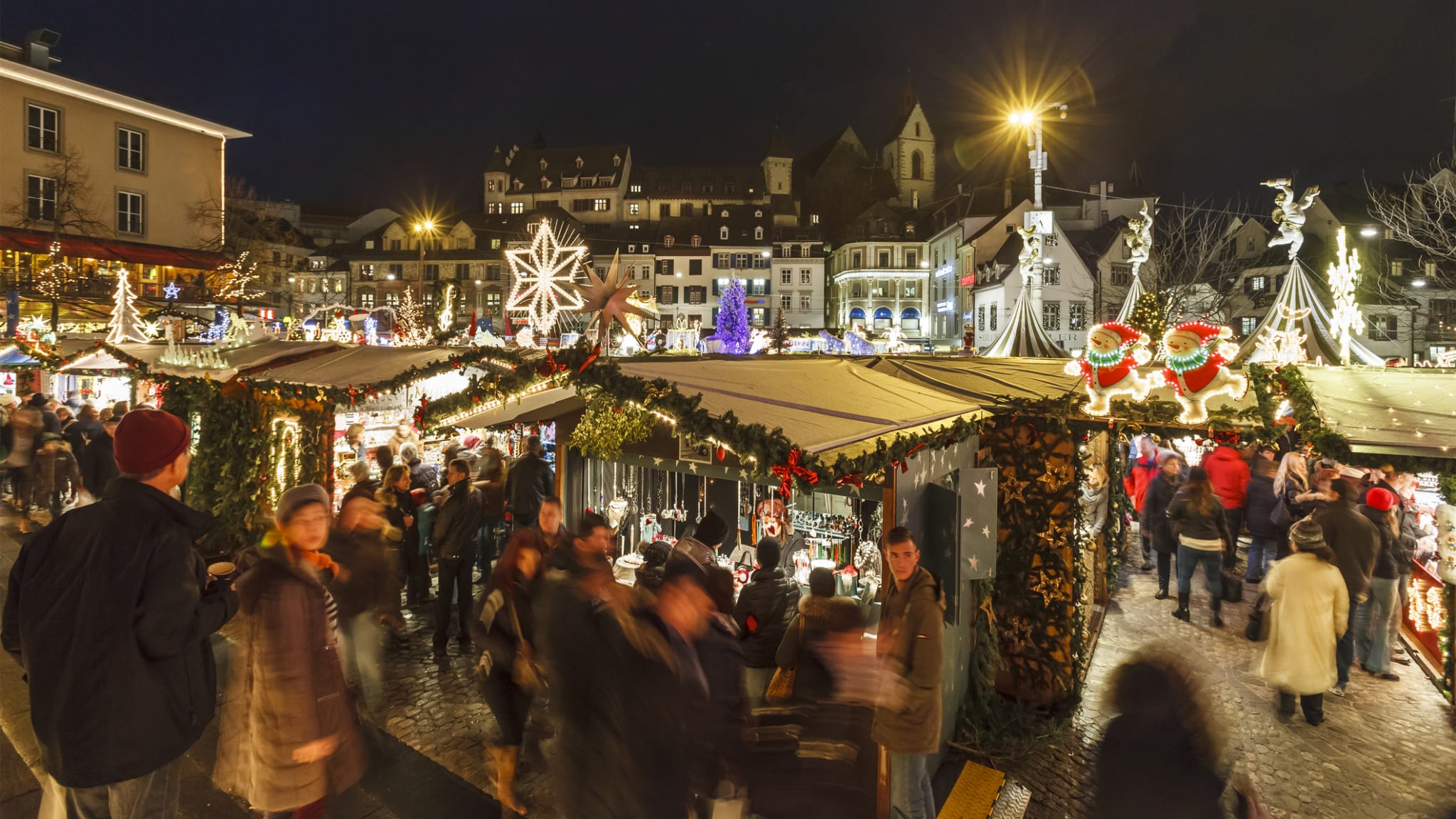 Weihnachten in Basel, Schweiz © iStock.com/Flavio Vallenari