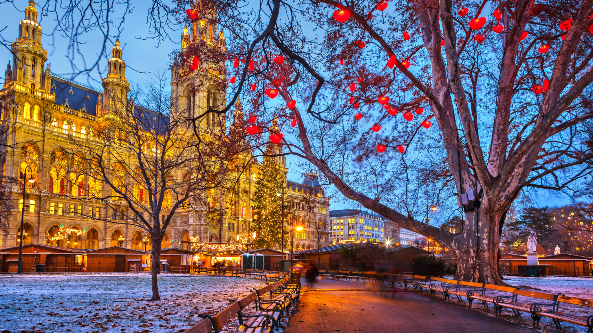 Wiener Rathaus © sborisov/iStock / Getty Images Plus via Getty Images