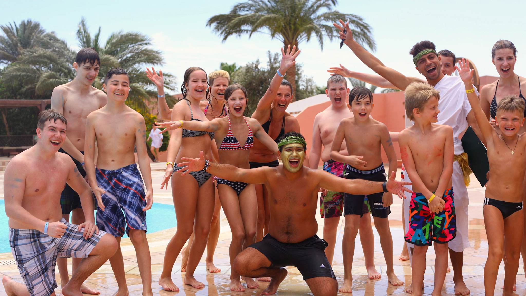 Animationsteam in Hurgharda, Ägypten © shutterstock_533633155