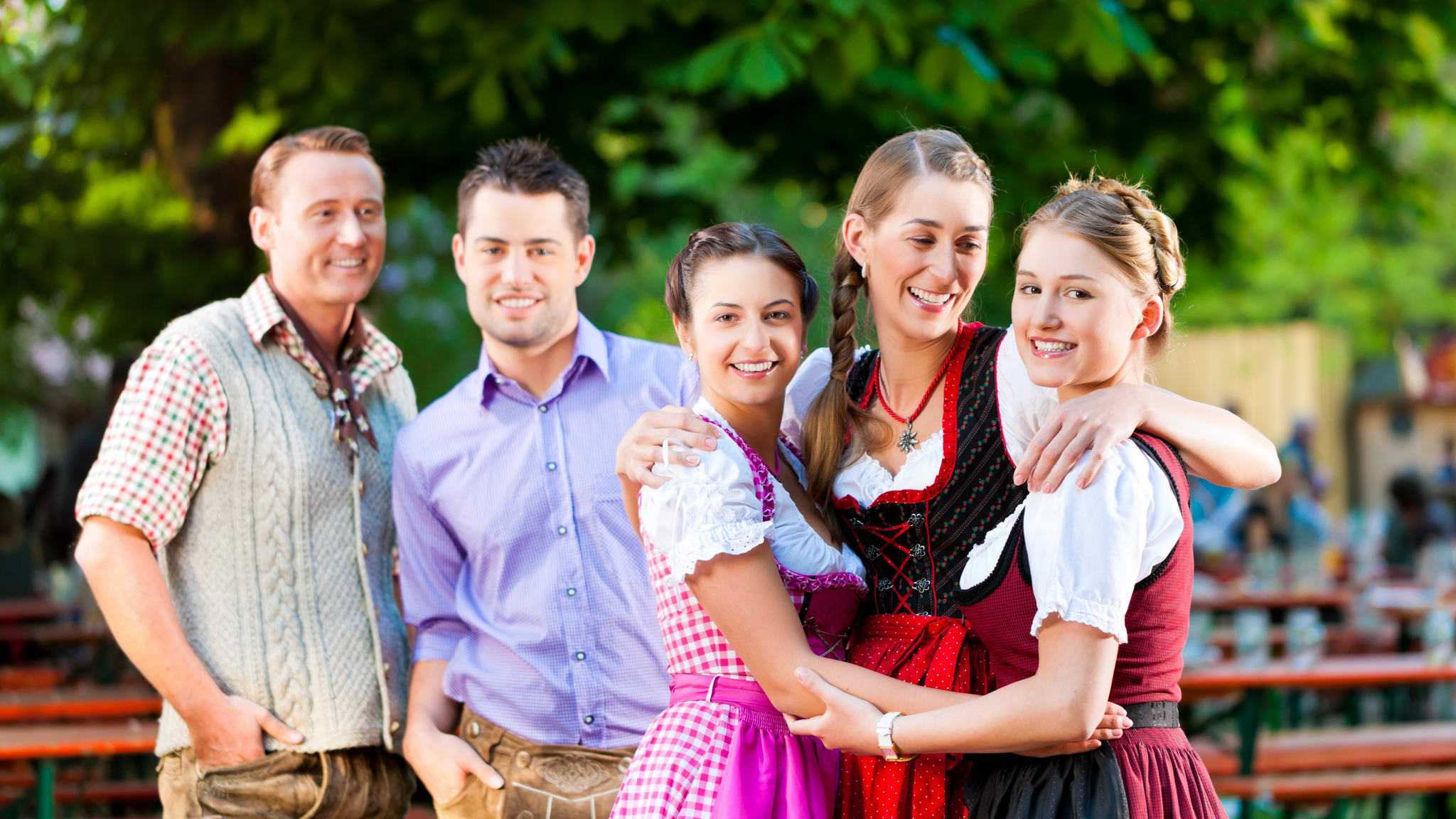 Freunde in Tracht © Kzenon – stock.adobe.com